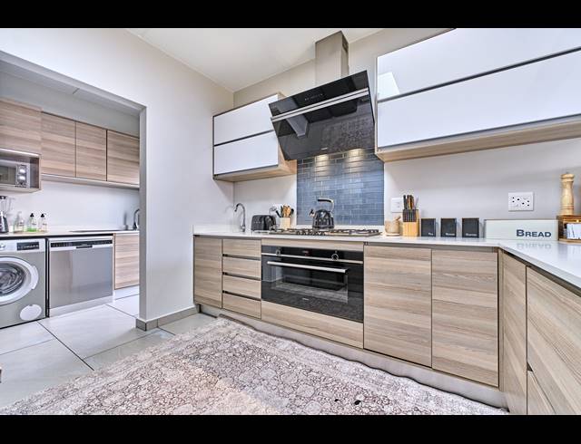 3 BEDROOM DUPLEX FOR SALE IN CROWTHORNE AH